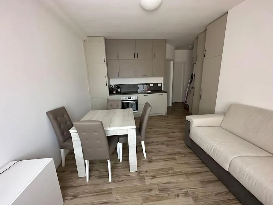 Luca'S Home ミラノ 0*,  イタリア
